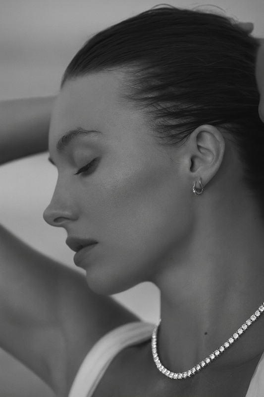 Minimalist Jewelry Must Haves For Women In 2025